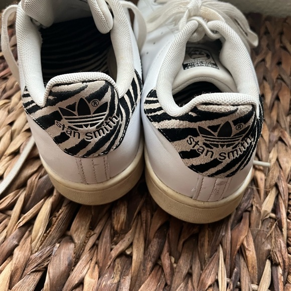 Adidas Stan Smith Classic White and Black Sneakers Zebra Print Size 8.5 - Picture 4 of 7